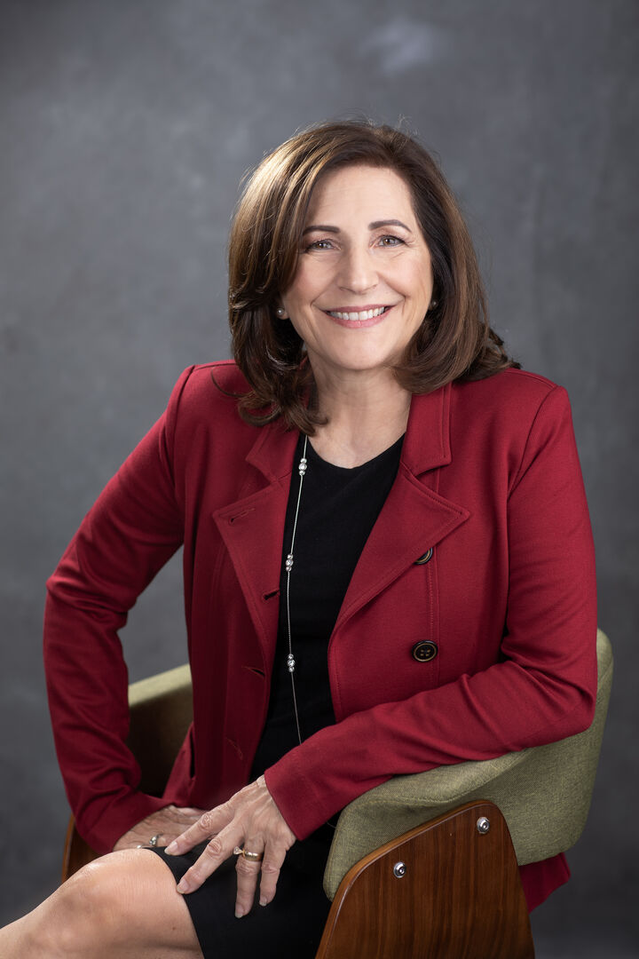 DeeDee Riley, Realtor in El Dorado Hills, Windermere