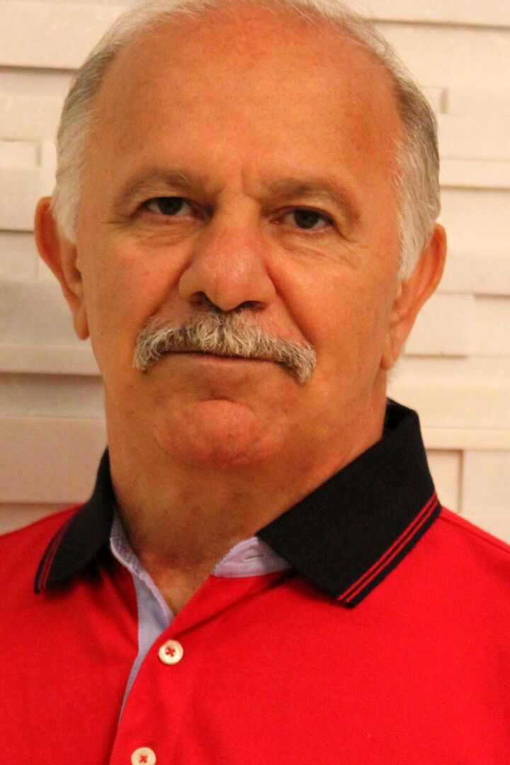 Edward Ambartsumyan, Associate Real Estate Broker in Bellevue, Danforth