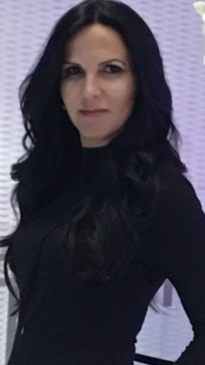 Armine Daghbashyan, Real Estate Salesperson in Glendale, Hallmark Realty