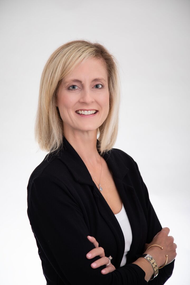 Jennifer Smith,  in Mandeville, TEC