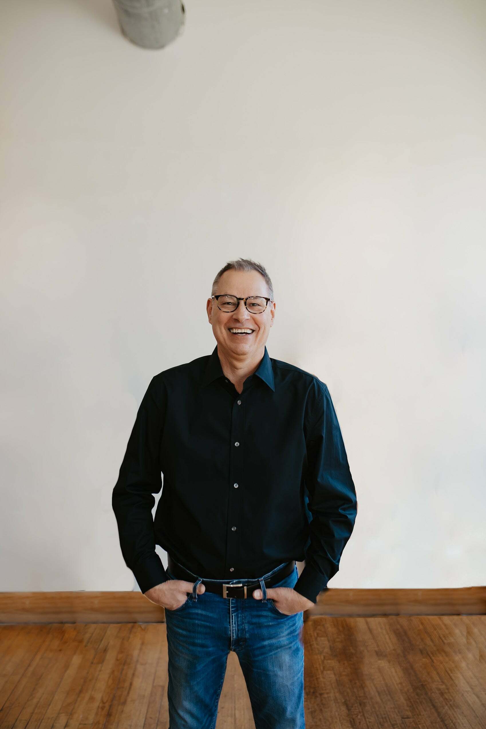 Tom Stender-Custer, Real Estate Salesperson in Urbandale, Signature Real Estate