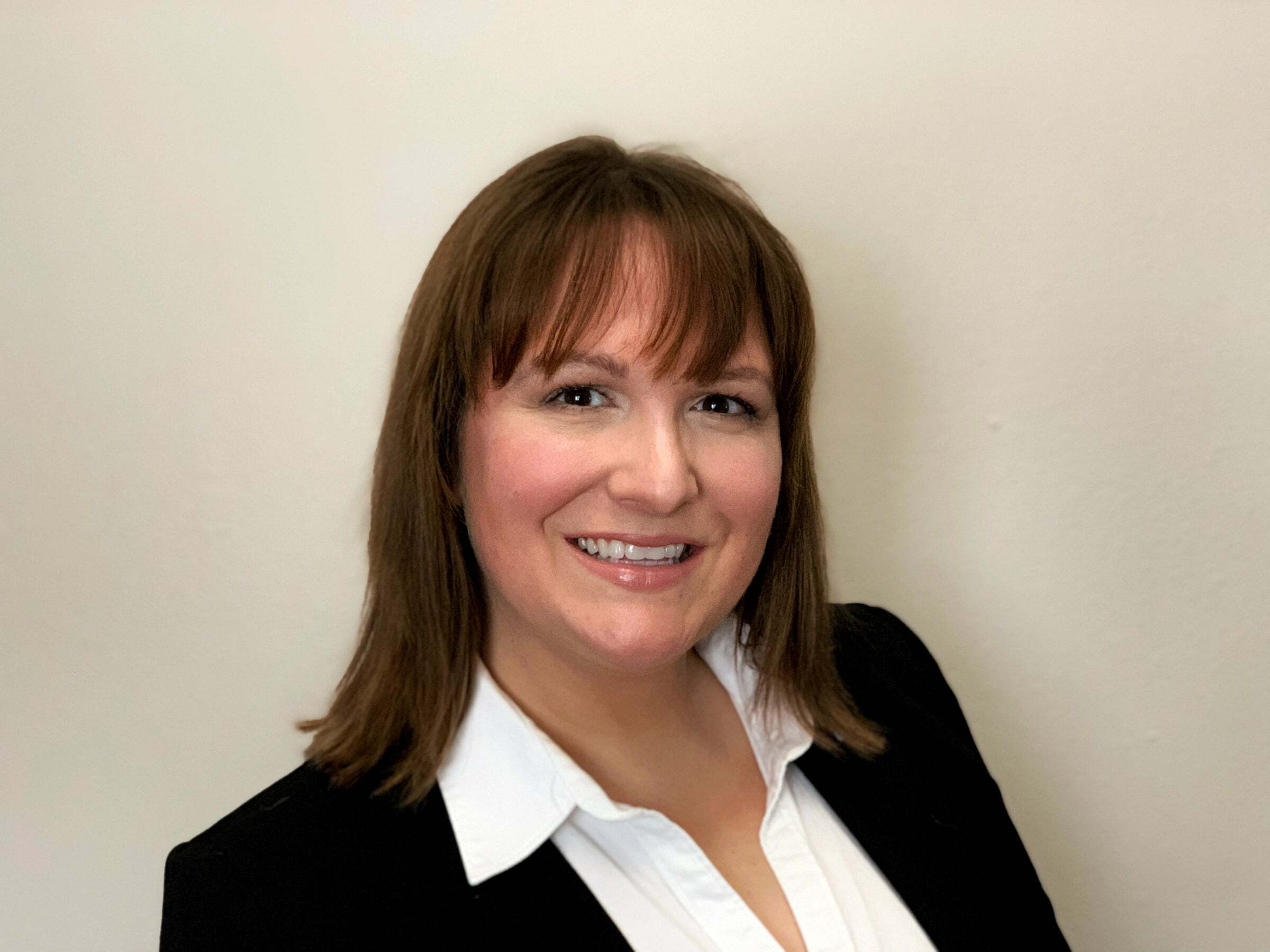 Linda Soller, Real Estate Salesperson in La Crosse, Affiliated