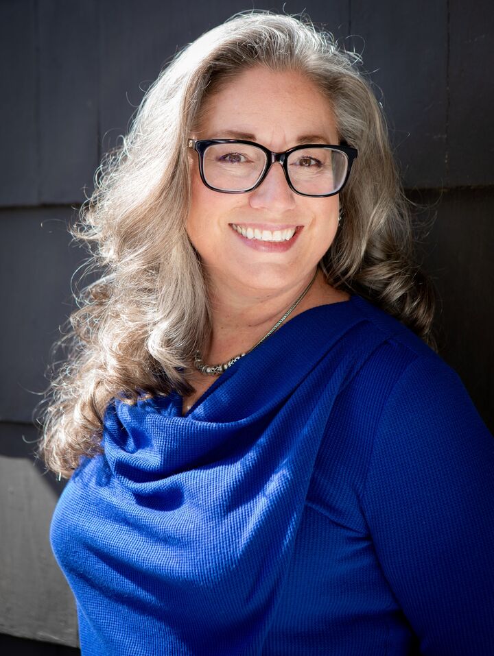 Loree Kaiser, Real Estate Broker in Clackamas, Realty Partners