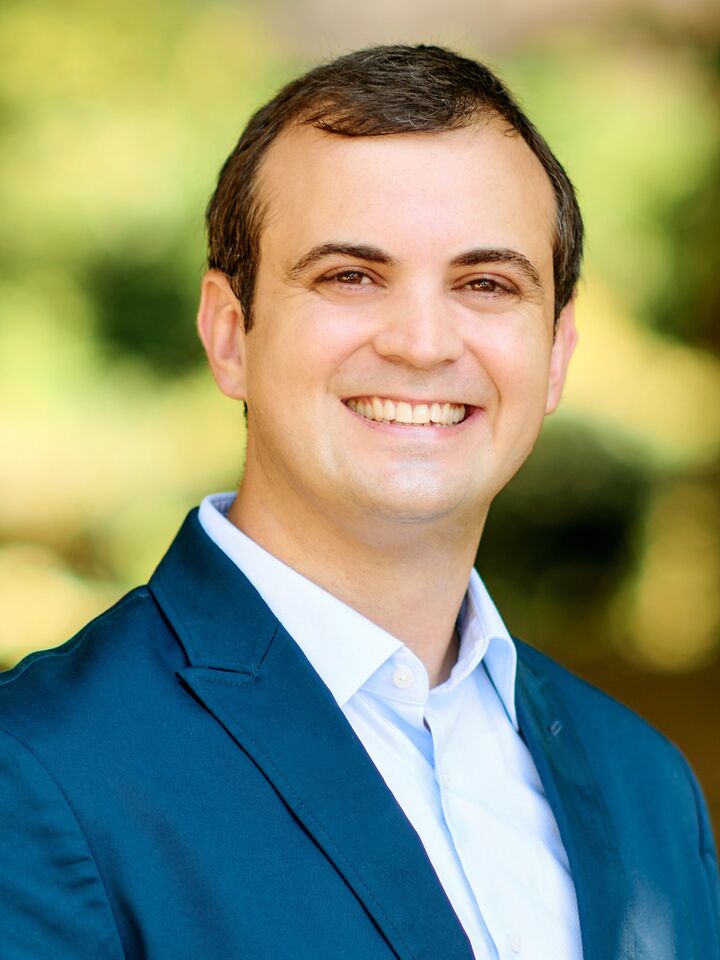 Alex Makris, REALTOR® in Alexandria, McEnearney
