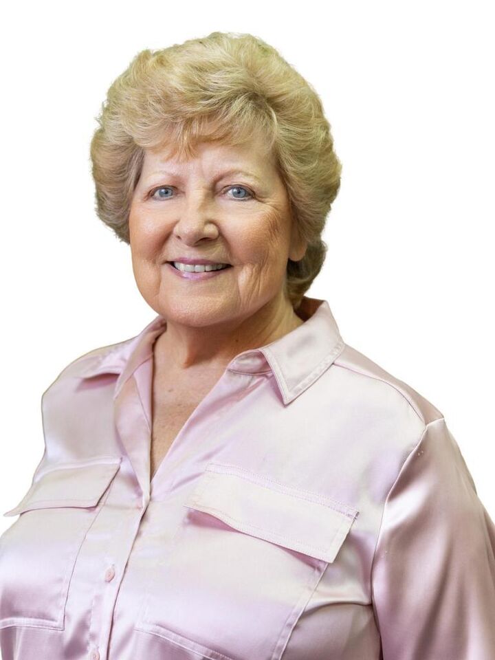 EMILY ZAMORA, Real Estate Salesperson in Longview, Lenhart Properties, Inc.