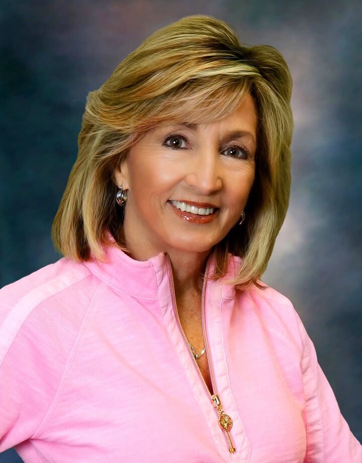 Colleen Locascio,  in Hauppauge, Realty Connect