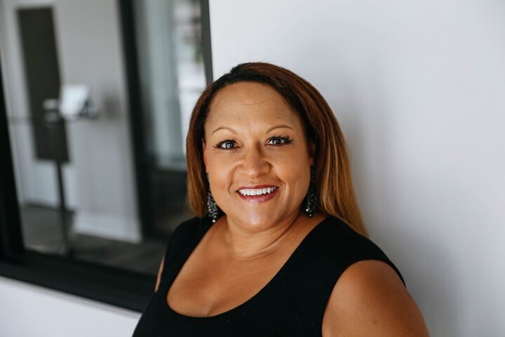 Melody Young, Associate Real Estate Broker in Clarksville, Platinum Properties