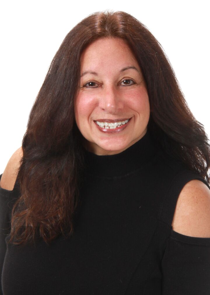Diane Eichhorn,  in Woodbury, Realty Connect