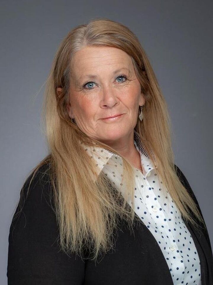 Cynthia Tuggle, Real Estate Salesperson in Moreno Valley, Town & Country