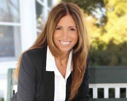 Donna Lomenzo, Real Estate Salesperson in Wading River, M&D Good Life
