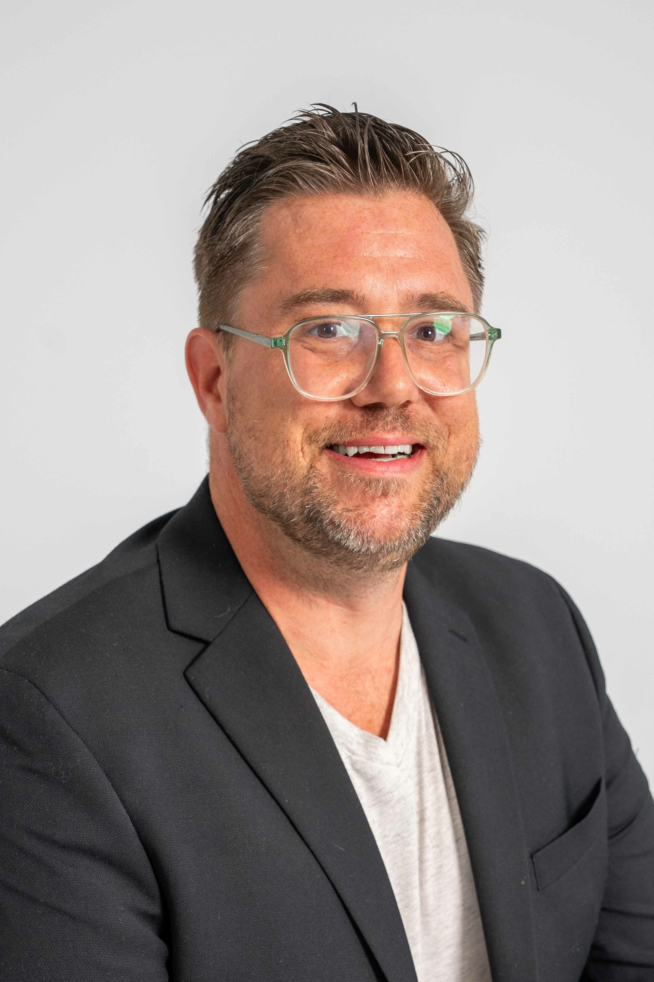 Adam Kemble, in Calgary, Coldwell Banker Mountain Central