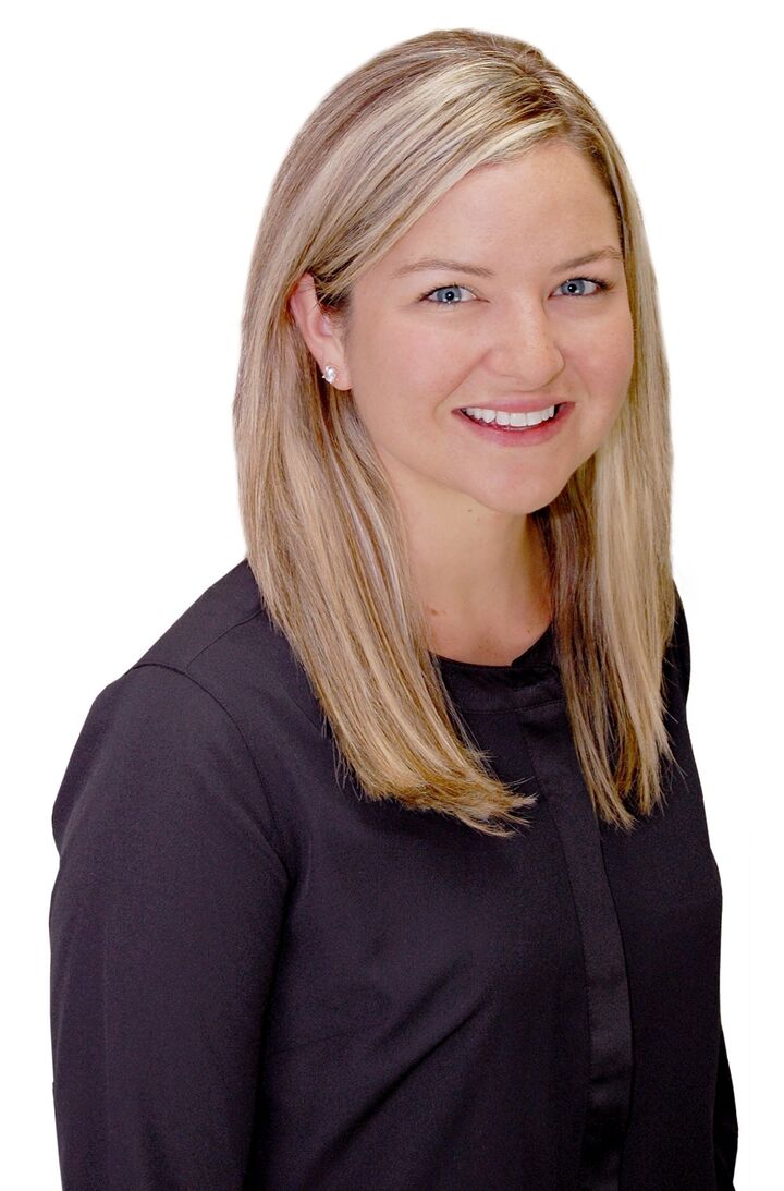 Ivy Oehler, Real Estate Salesperson in Jacksonville, Vanguard Realty