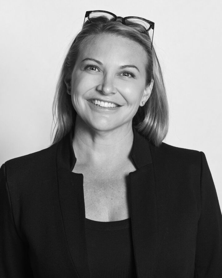 Jodi Kristopher,  in Chicago, Circle