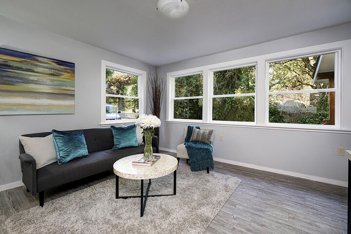 Property Photo: Living Room 10302 Fischer Place NE  WA 98125 