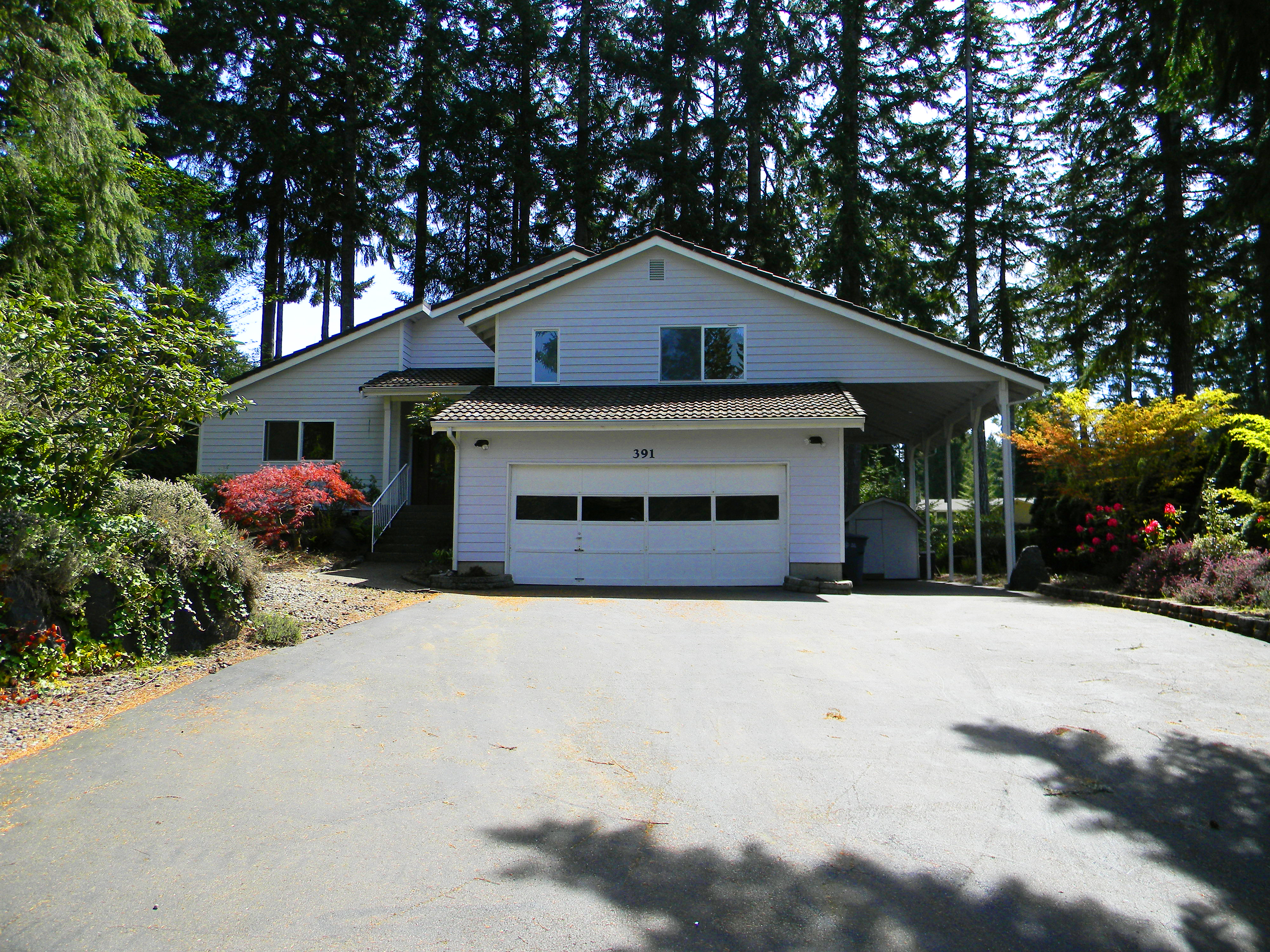 Property Photo:  391 E Rainier Dr  WA 98524 