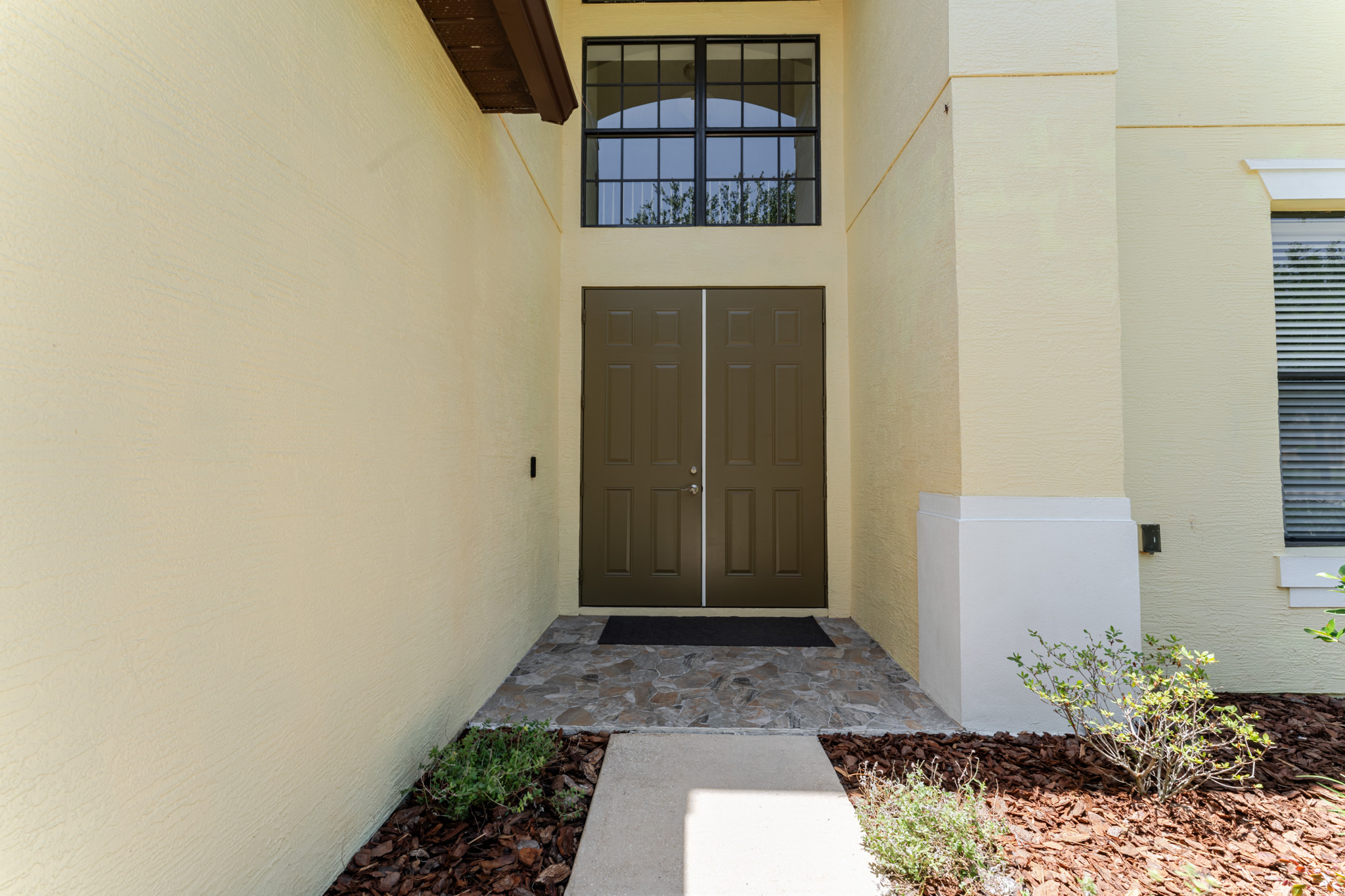Property Photo: 1778 Waterside Oaks Drive FL 32763