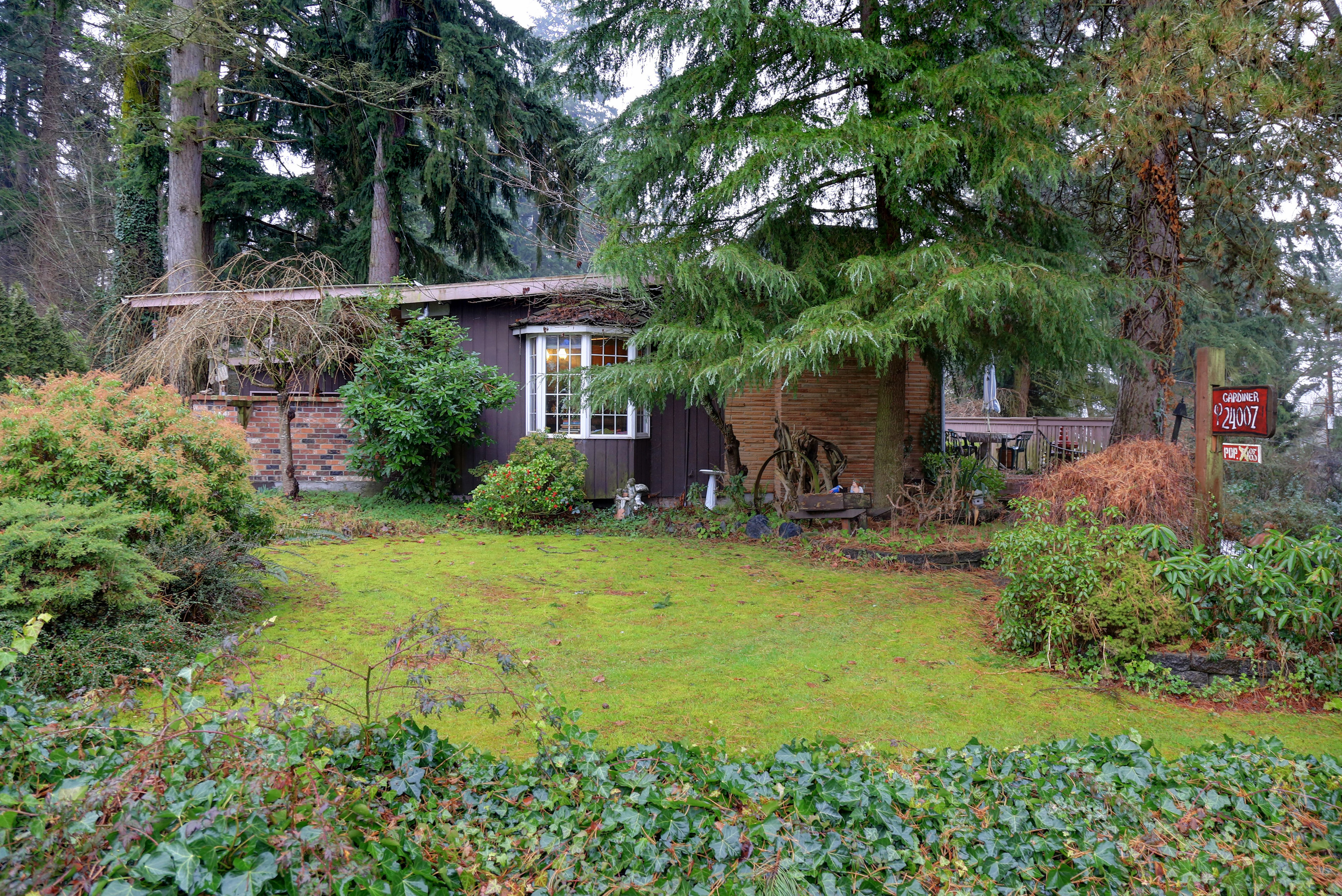 Property Photo:  24007 7th Place W  WA 98021 