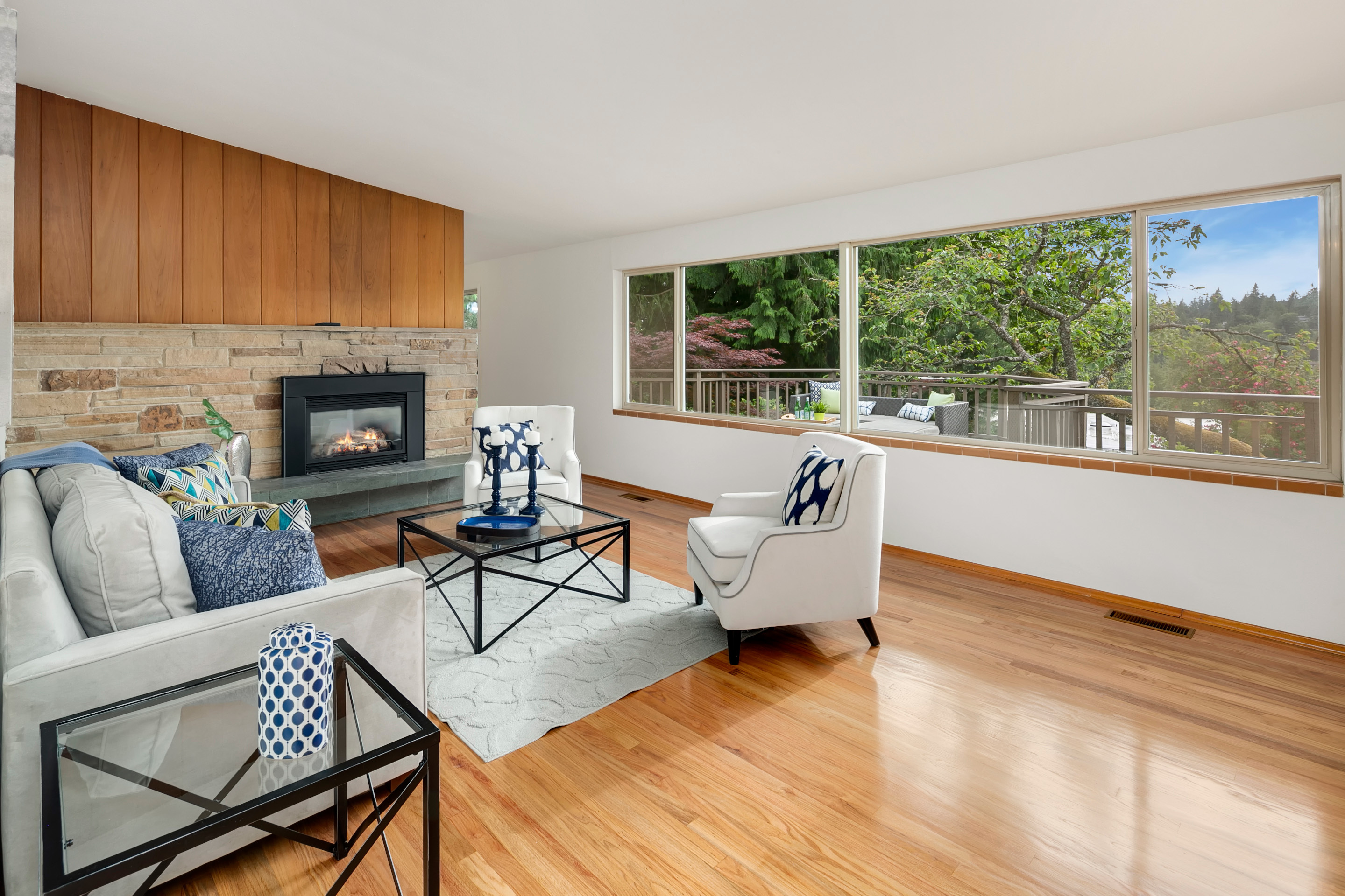 Property Photo: 18741 62nd Ave NE WA 98028