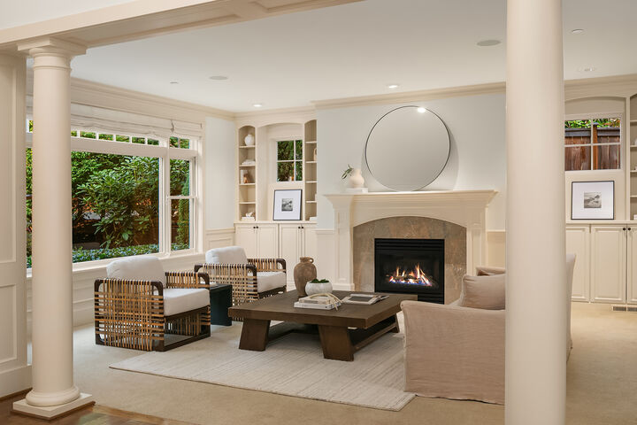 Property Photo:  10605 SE 30th Street  WA 98004 