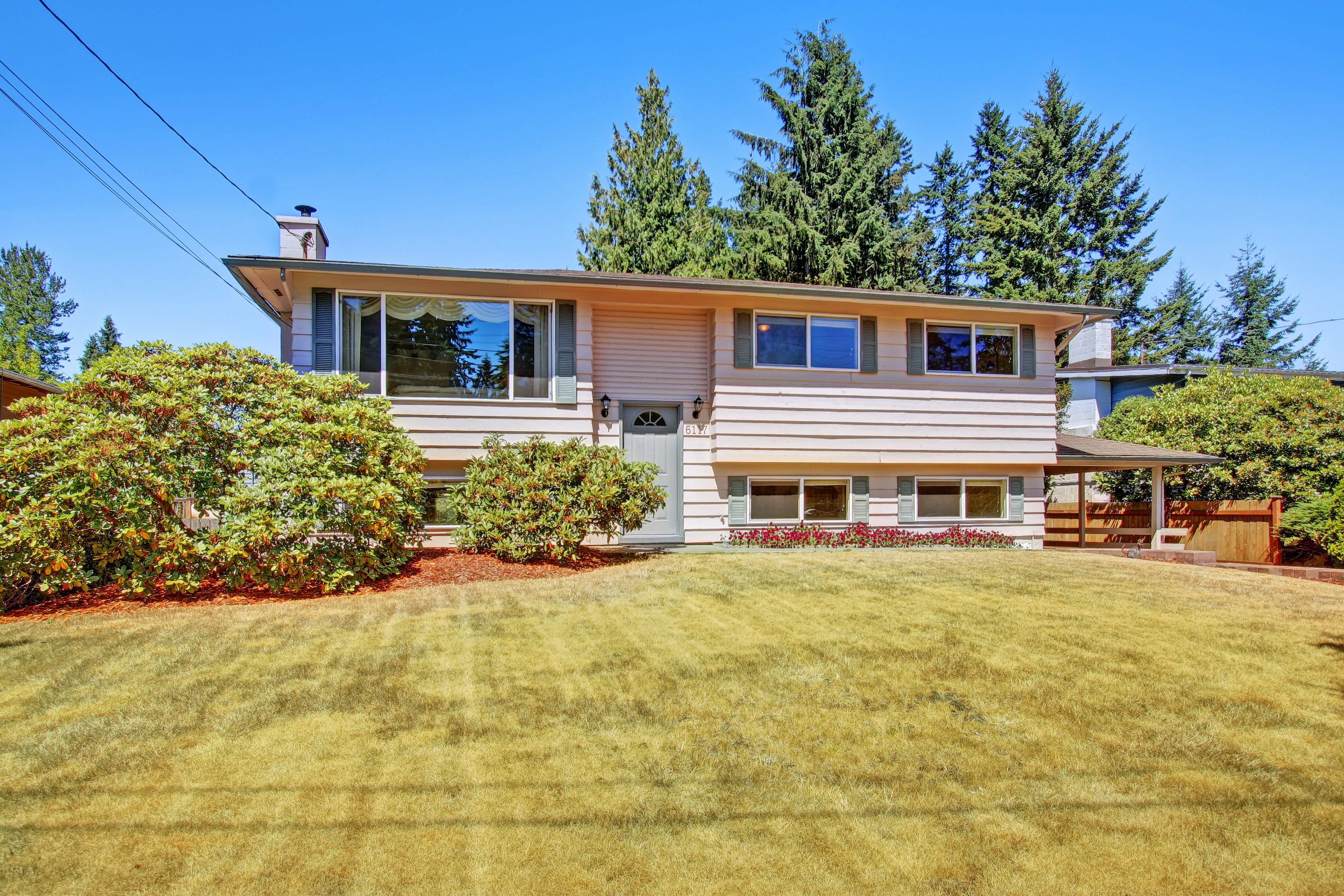 Property Photo:  6117 167th Place SW  WA 98037 