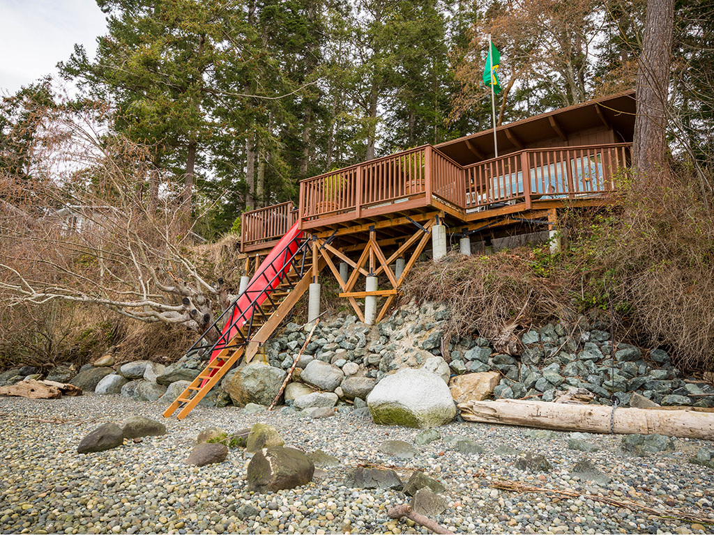 Property Photo: 18176 Capet Zalsiluce WA 98257