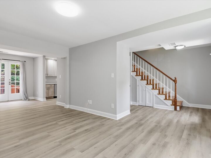 Property Photo:  6735 Kenwood Forest Lane 40  MD 20815 