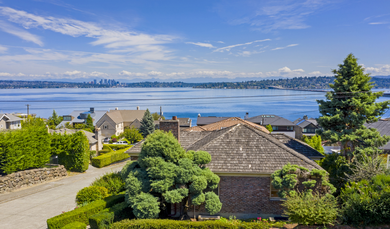 Property Photo:  920 Lake Washington Blvd S  WA 98144 