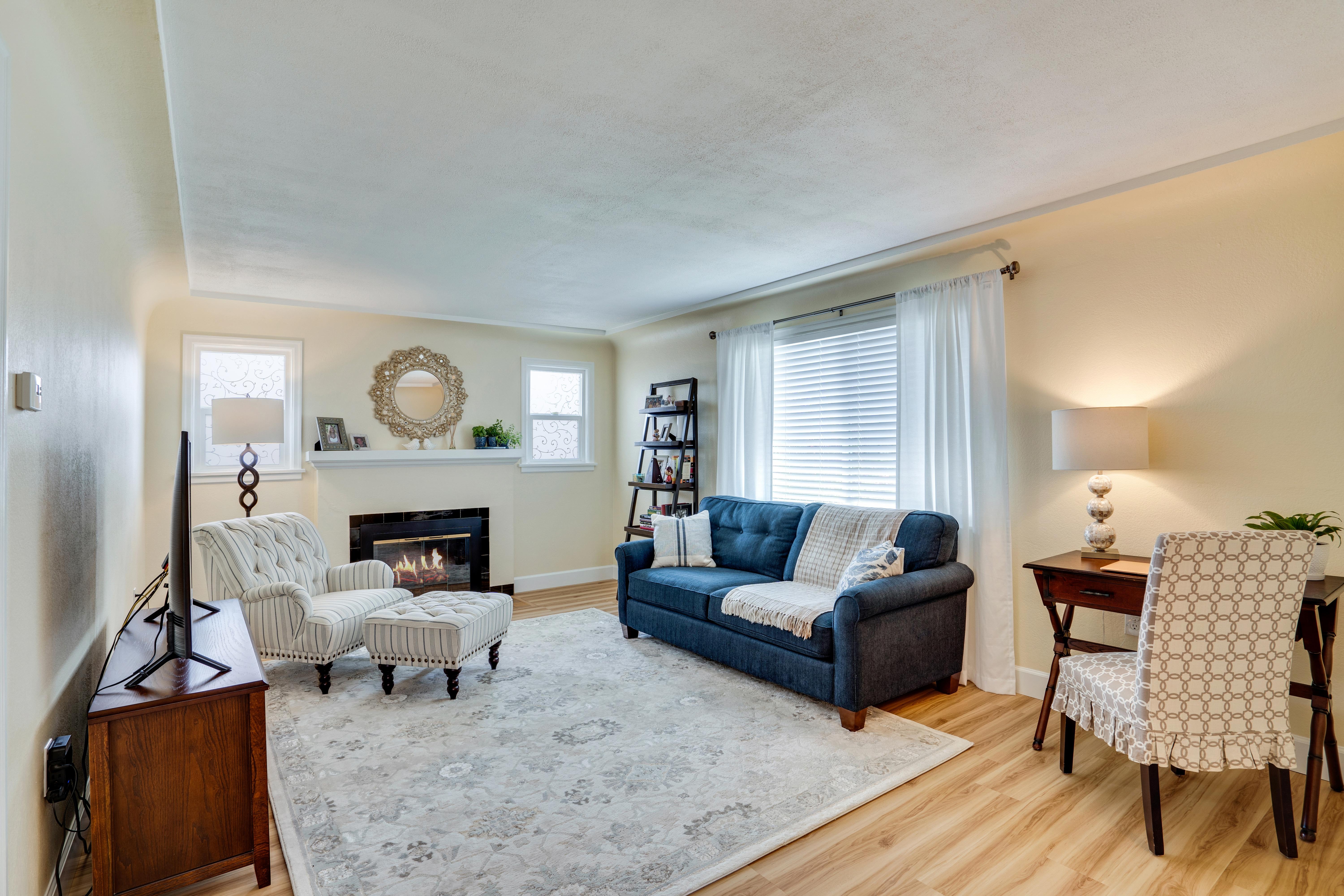 Property Photo: 1733 S Prospect Street WA 98405