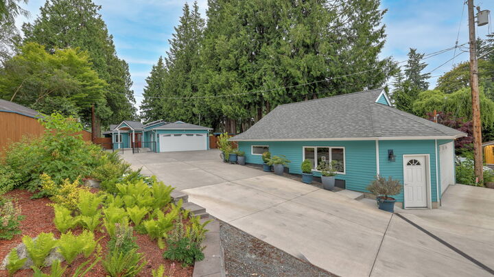 Property Photo: 2171 N 122nd Place WA 98133