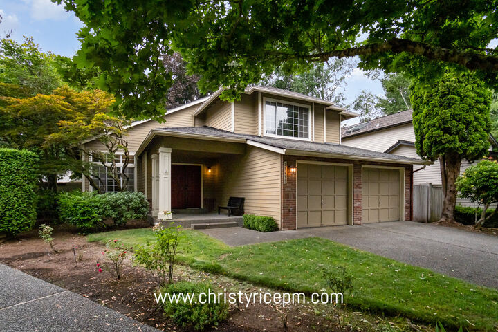 Property Photo: 25437 SE 42nd Street WA 98029