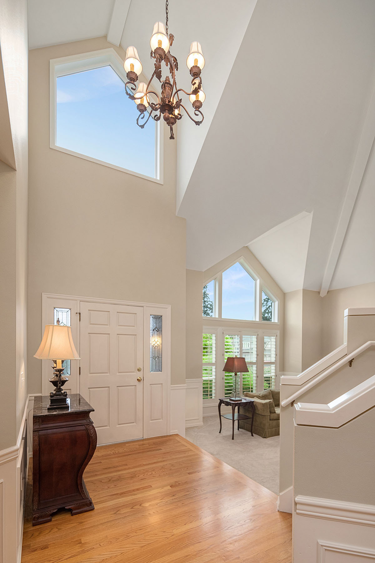 Property Photo:  21437 SE 35th Wy  WA 98075 
