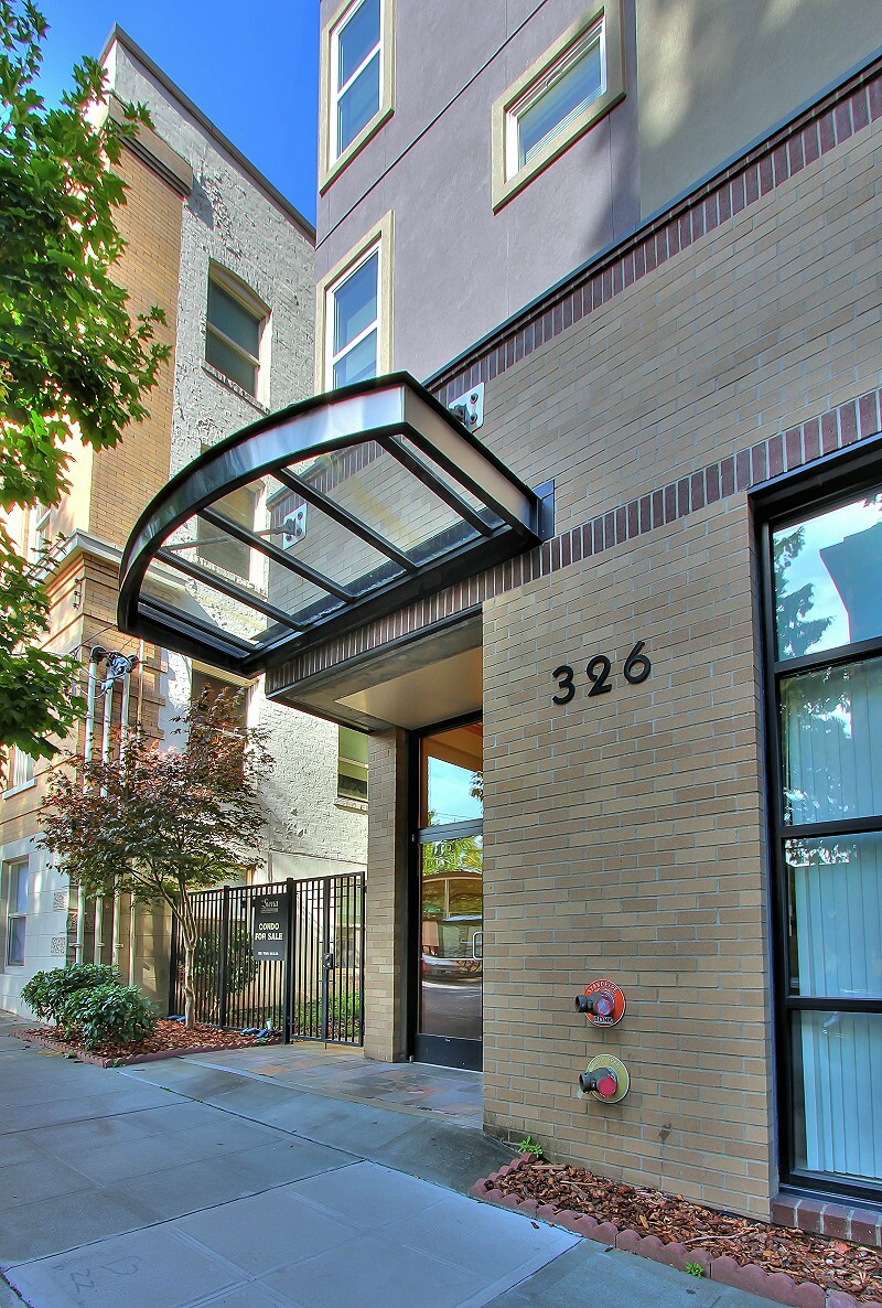 Property Photo: Exterior 326 Queen Anne Ave N 303  WA 98109 