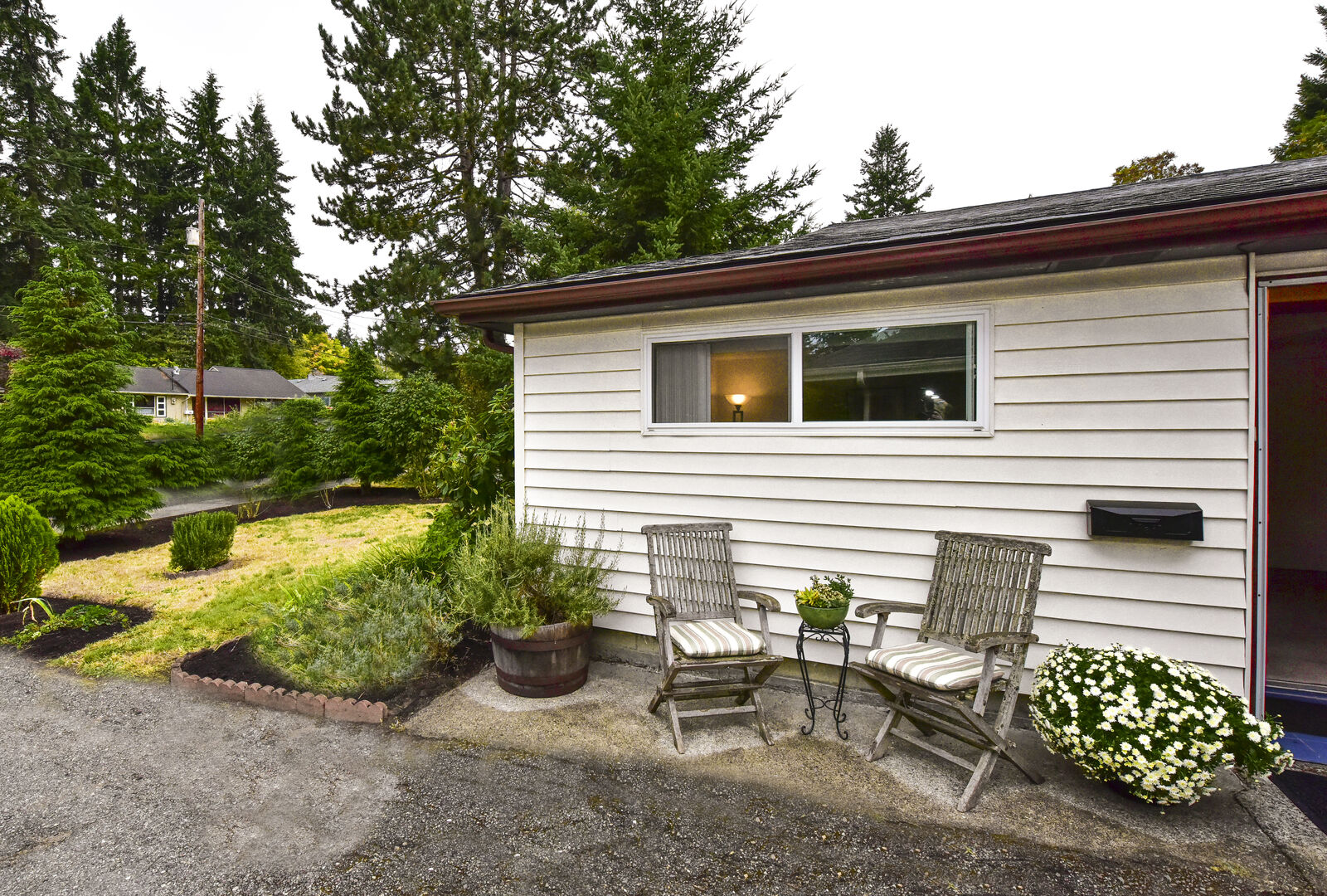 Property Photo: 22807 54th Ave W WA 98043