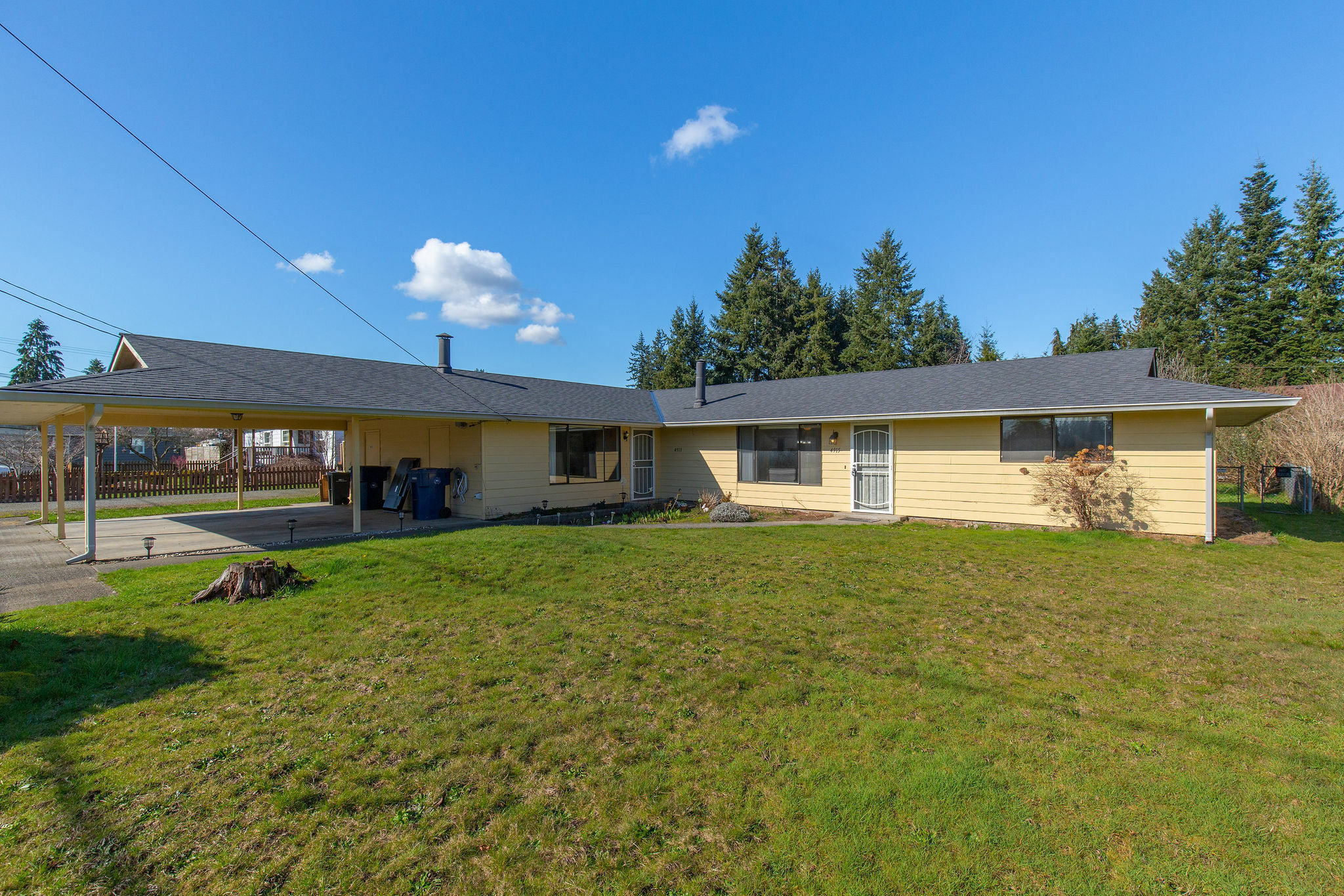 Property Photo:  4913 92nd St NE  WA 98270 