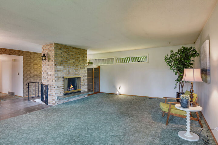 Property Photo:  23321 75th Ave W  WA 98026 