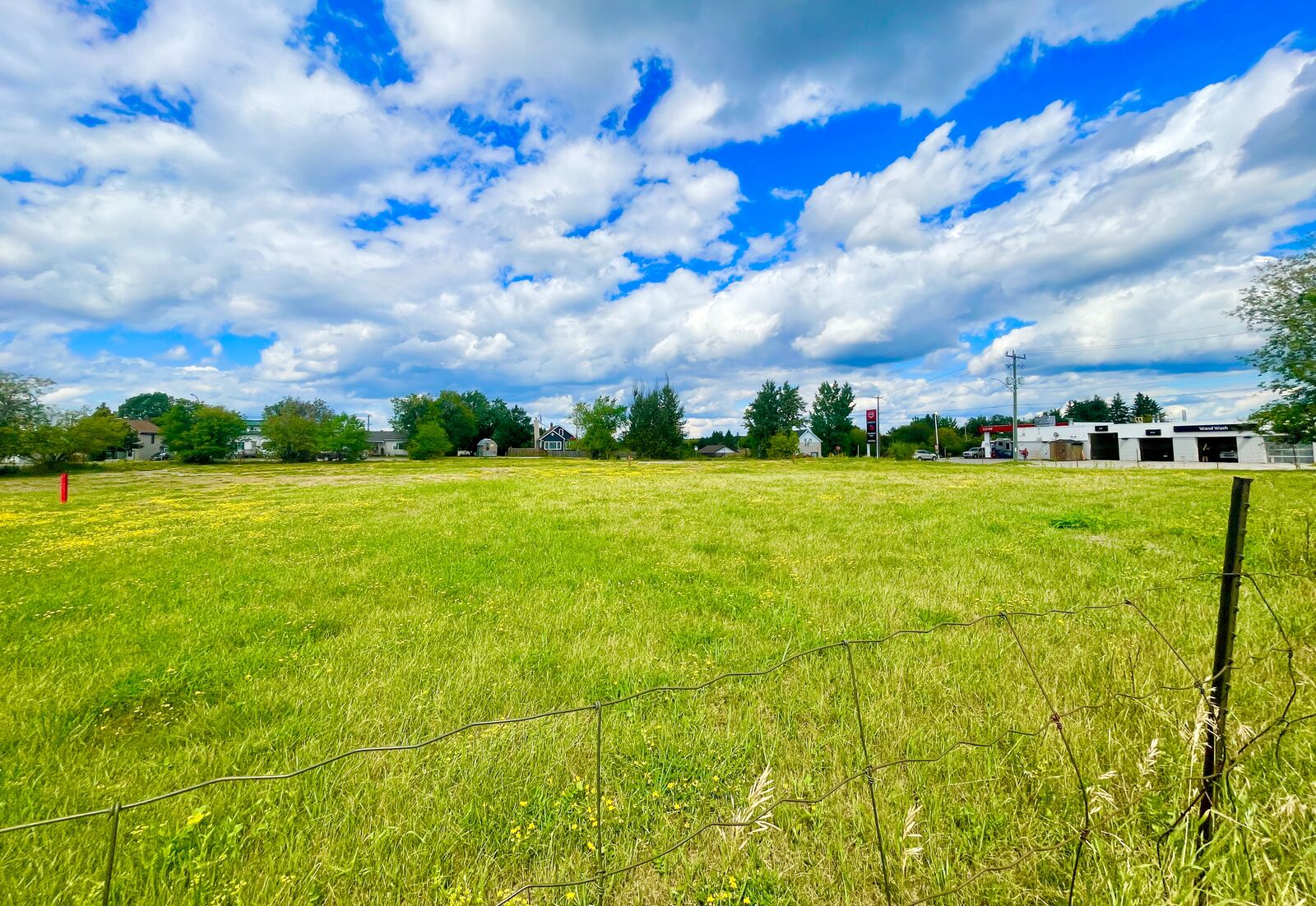 Property Photo:  238 Government Road  ON P8N2P1 