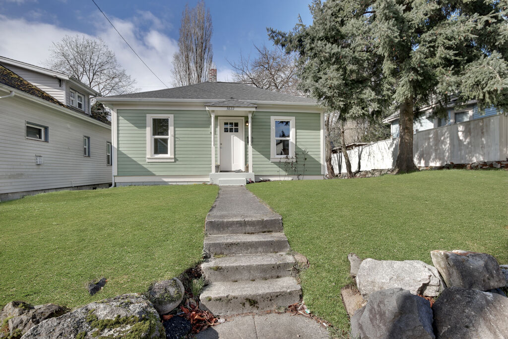 Property Photo: 3822 E J St WA 98404