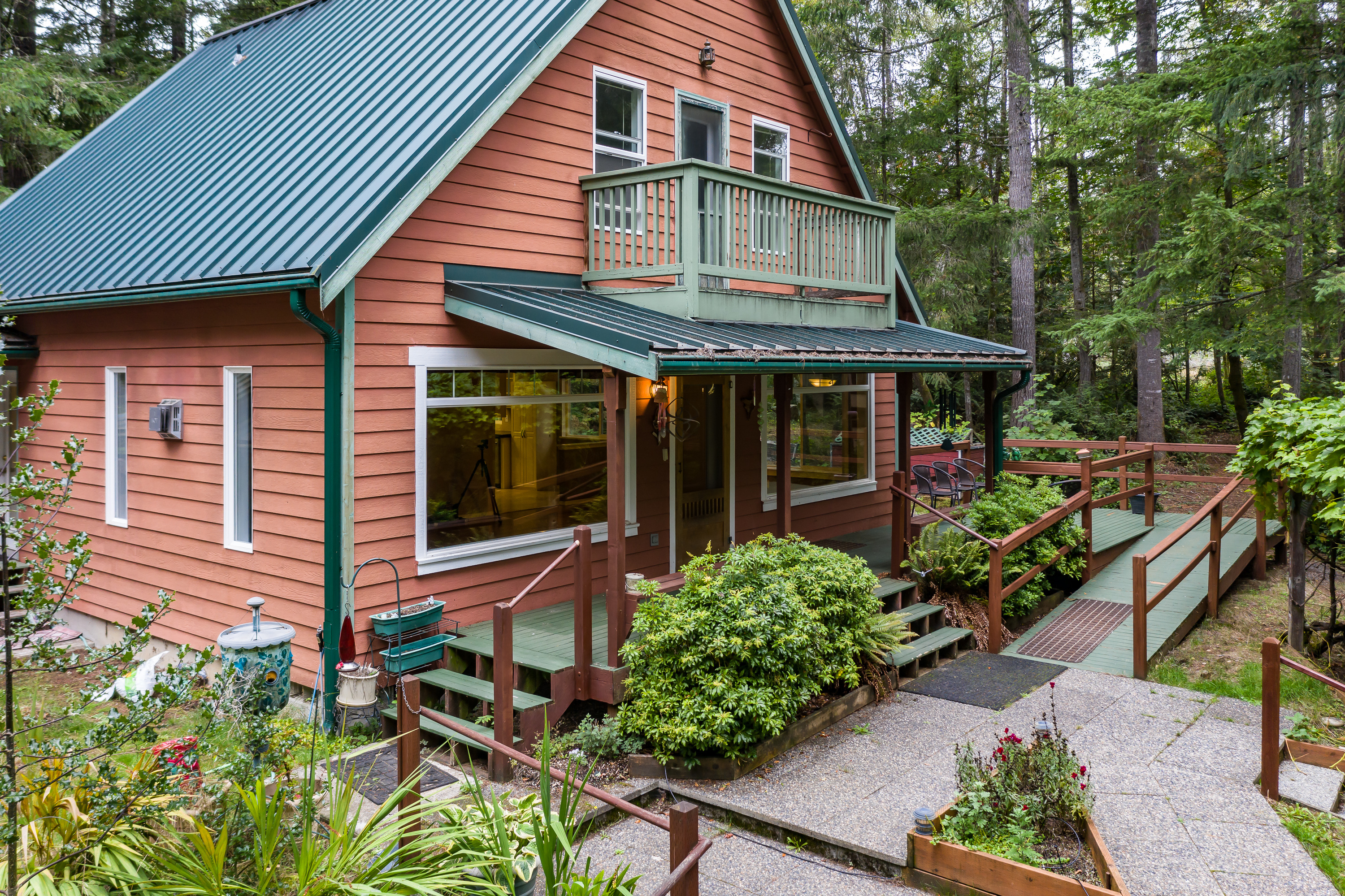 Property Photo:  7333 SE Fragaria Rd  WA 98359 