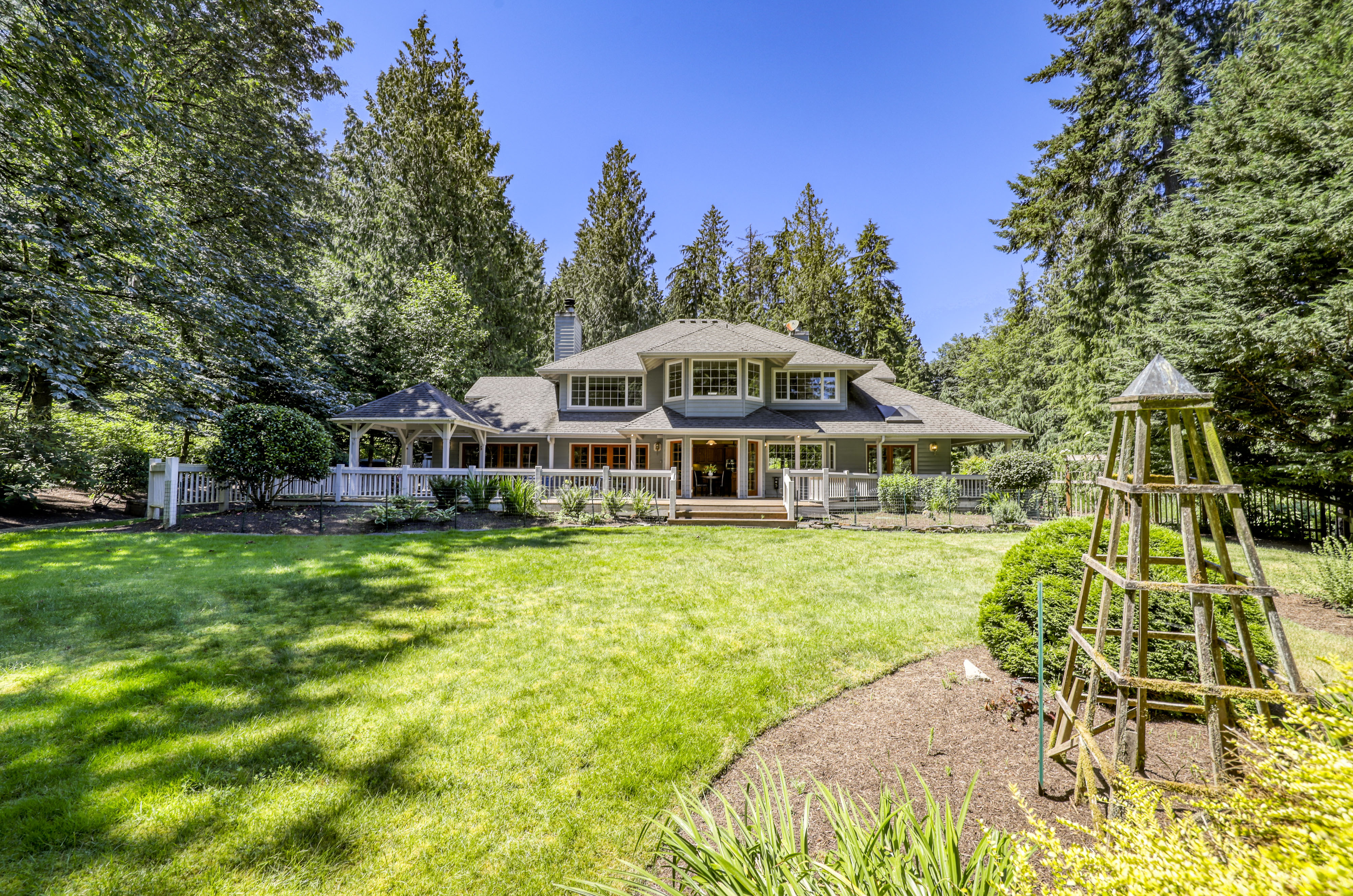 Property Photo:  5785 Wimsey Avenue NE  WA 98110 