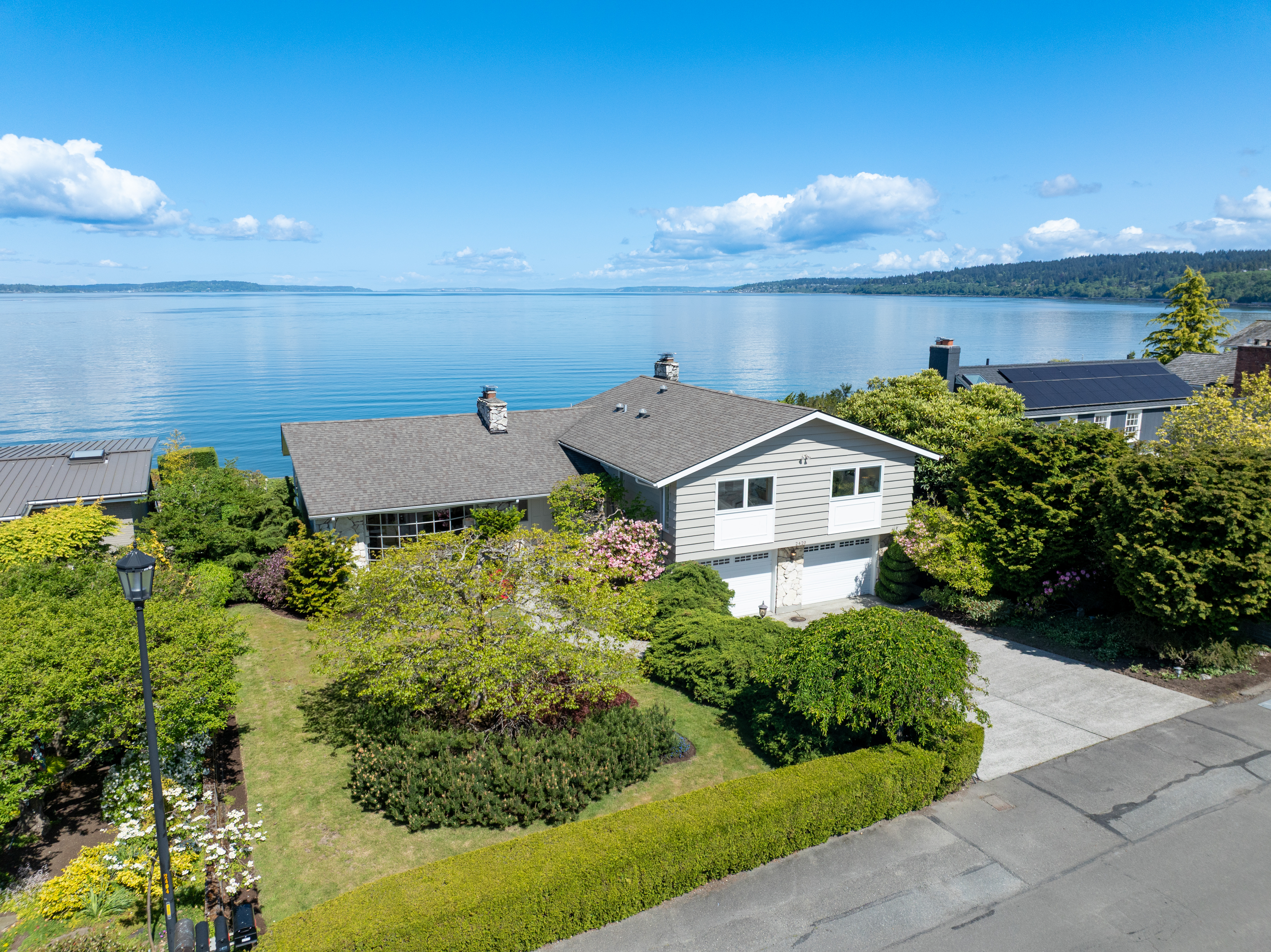 Property Photo: 2420 NW Blue Ridge Dr 2420 NW Blue Ridge Drive WA 98177