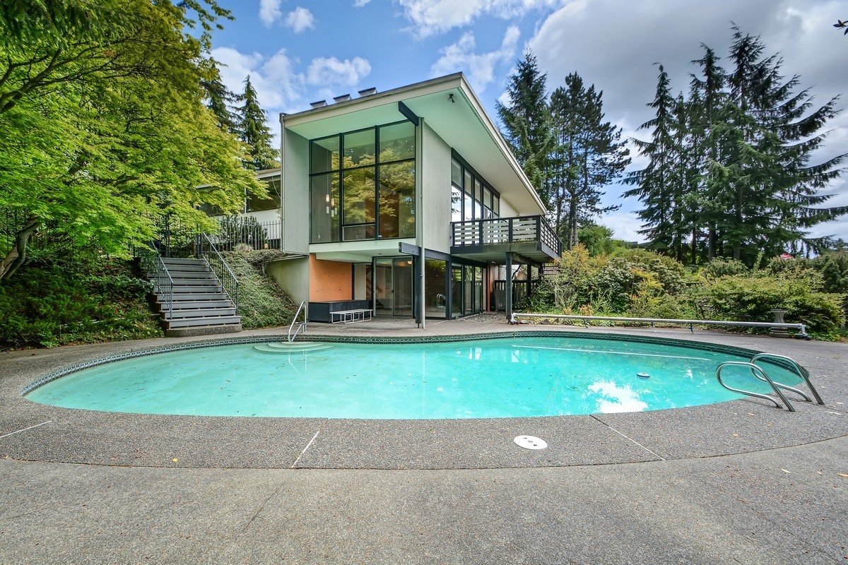 Property Photo:  7611 Terrace Dr  WA 98406 