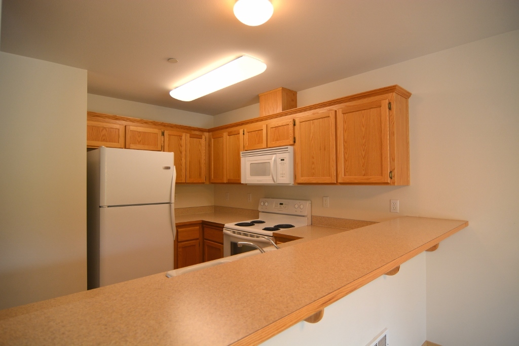 Property Photo: Kitchen 1691 SW Mulberry Place F302  WA 98277 