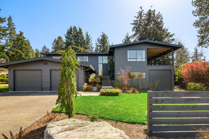 231 SW 177th St  Normandy Park WA 98166 photo