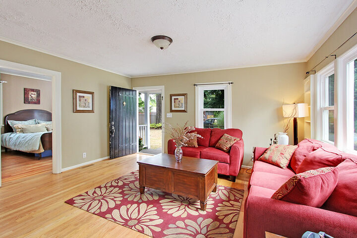 Property Photo: Living room 9231 2nd Avenue NW  WA 98117 