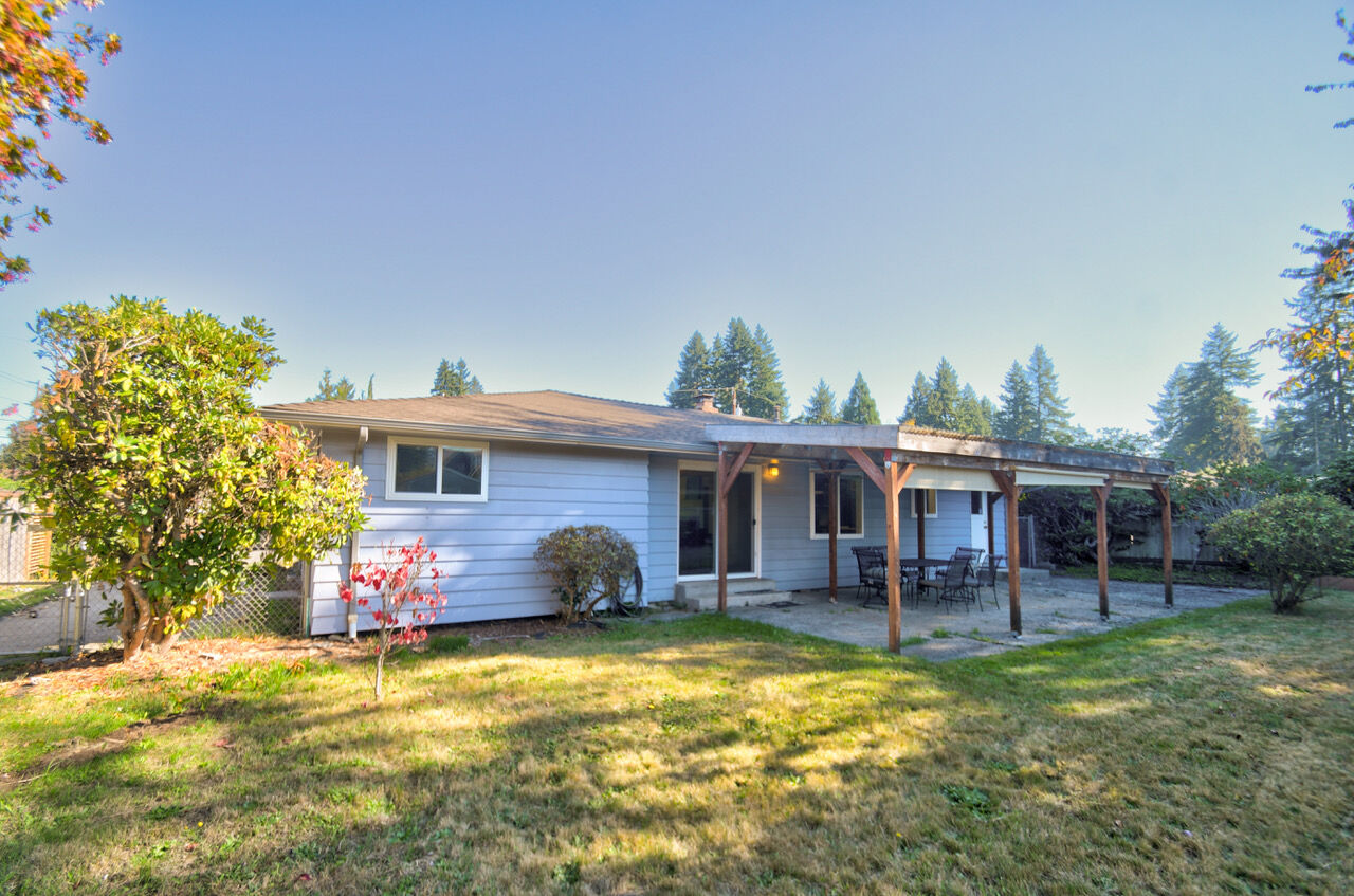 Property Photo: 3509 Hawthorne Place SE WA 98501