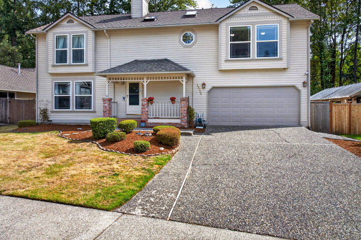 Property Photo:  13712  176th Avenue NE  WA 98052 