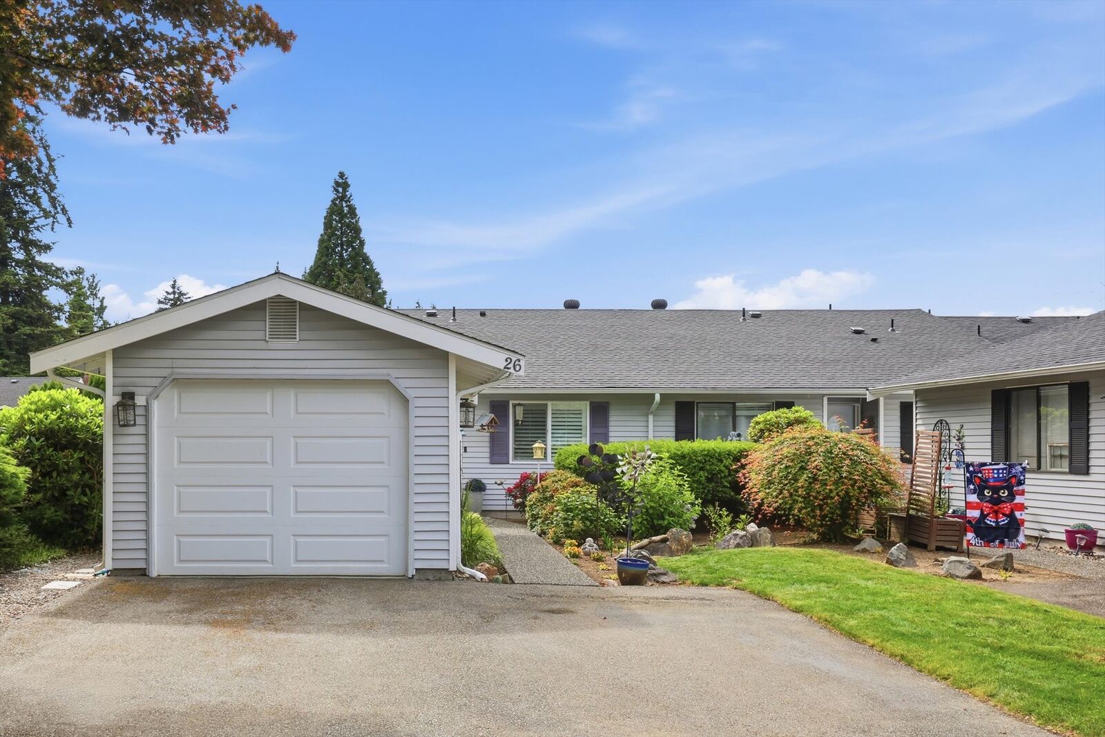 Property Photo: 8405 55th Avenue NE 26 WA 98270
