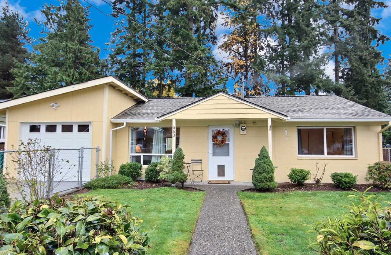 Property Photo:  663 Redmond Ave NE  WA 98056 