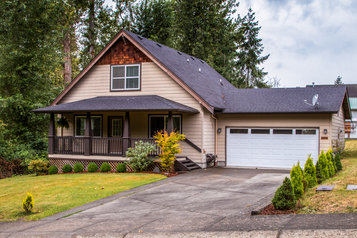 Property Photo:  1105 Fruitland Dr  WA 98226 