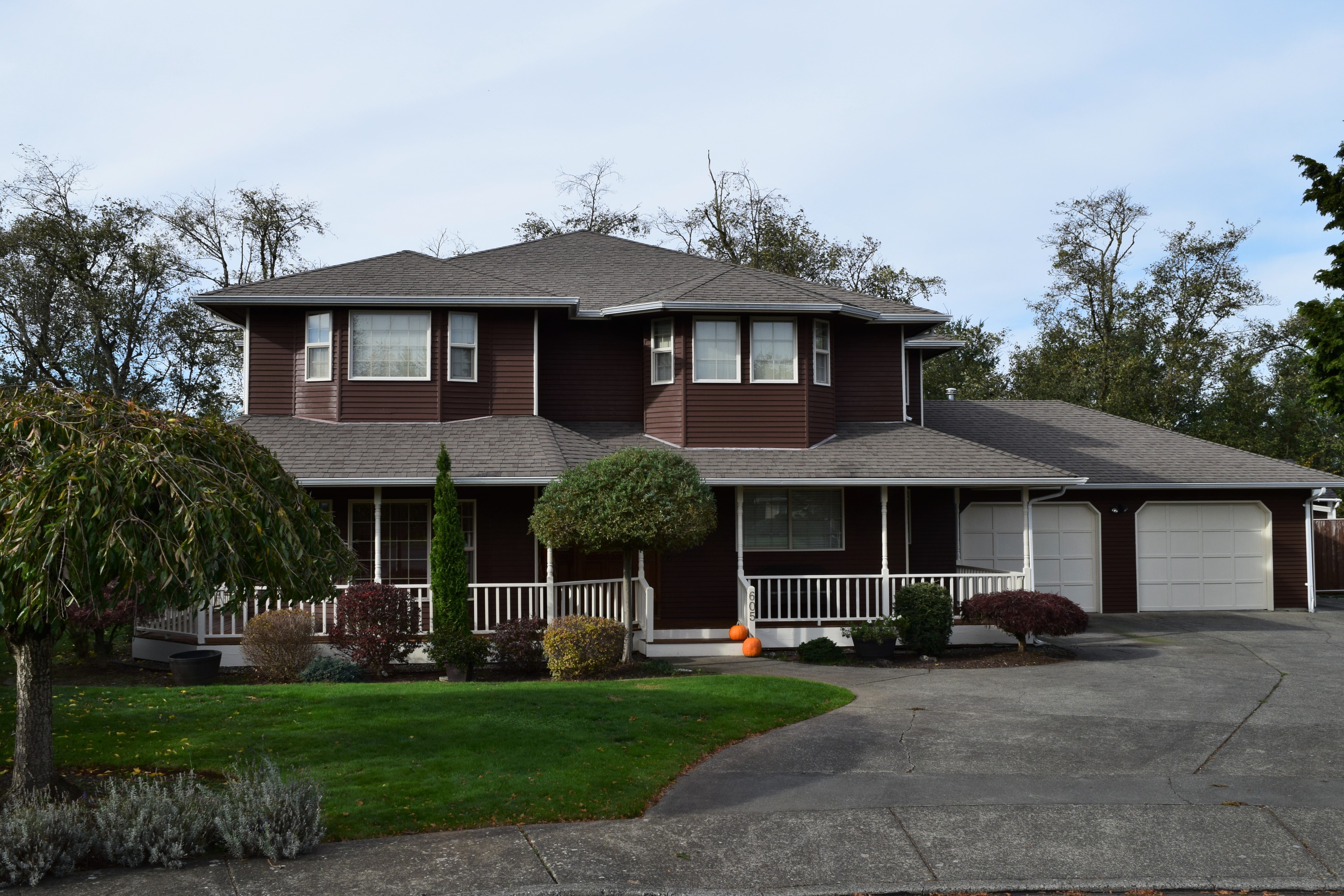 Property Photo: 605 Brook Ct WA 98264